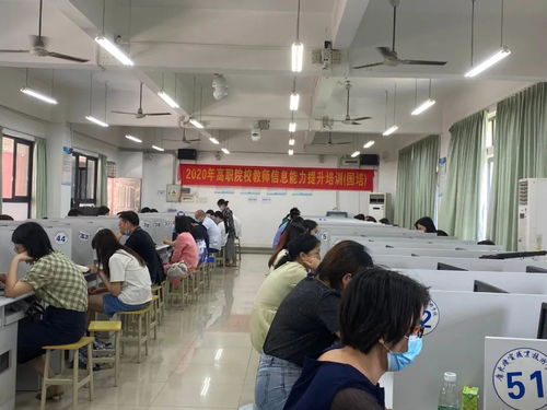 高職教師信息化能力提升培訓(xùn)班走進燧光 探索數(shù)字教育新路徑